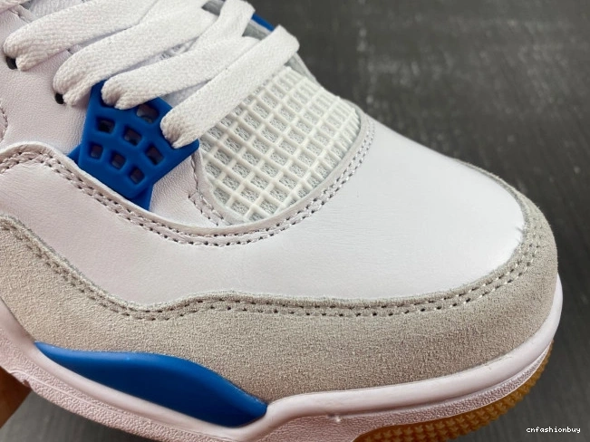 4 DR5415-104 Retro Jordan SB 0816